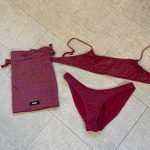 Triangle bikini - bottoms are S and top XS